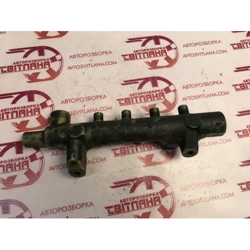 Топливная рейка Opel Combo 1.7CDTI 2001-2011 97313863